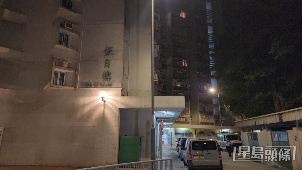案件由重案組跟進調查,其後鑑證科人員亦奉召到場搜證。黎志偉攝 案件由重案組跟進調查,其後鑑證科人員亦奉召到場搜證。黎志偉攝