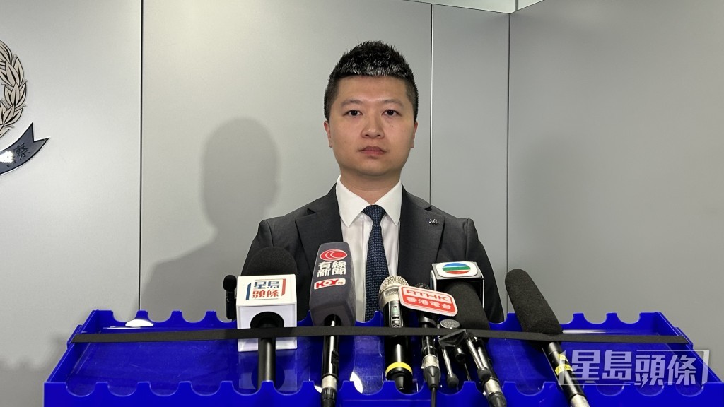 警方毒品調查科行動組高級督察鄧駿穎講述案情。蔡楚輝攝 警方毒品調查科行動組高級督察鄧駿穎講述案情。蔡楚輝攝