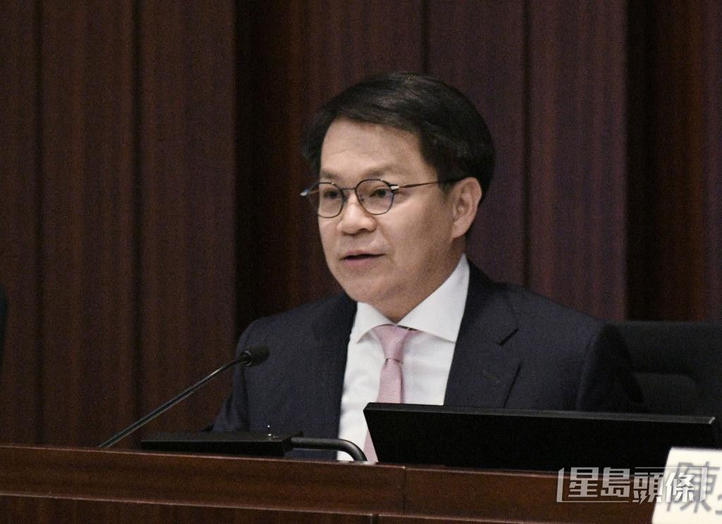 立法會議員陳克勤表示，政府修訂《野生動物保護條例》後，非法餵飼的情況有所改善。