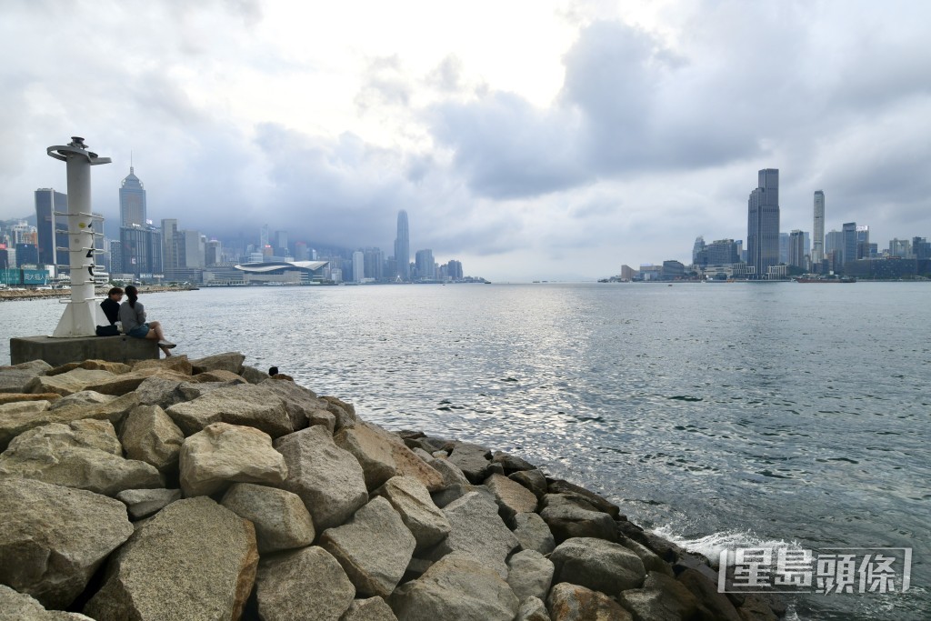 俄羅斯地震引發海嘯,海嘯餘波約抵達香港,東岸公園情況。盧江球攝 俄羅斯地震引發海嘯,海嘯餘波約抵達香港,東岸公園情況。盧江球攝