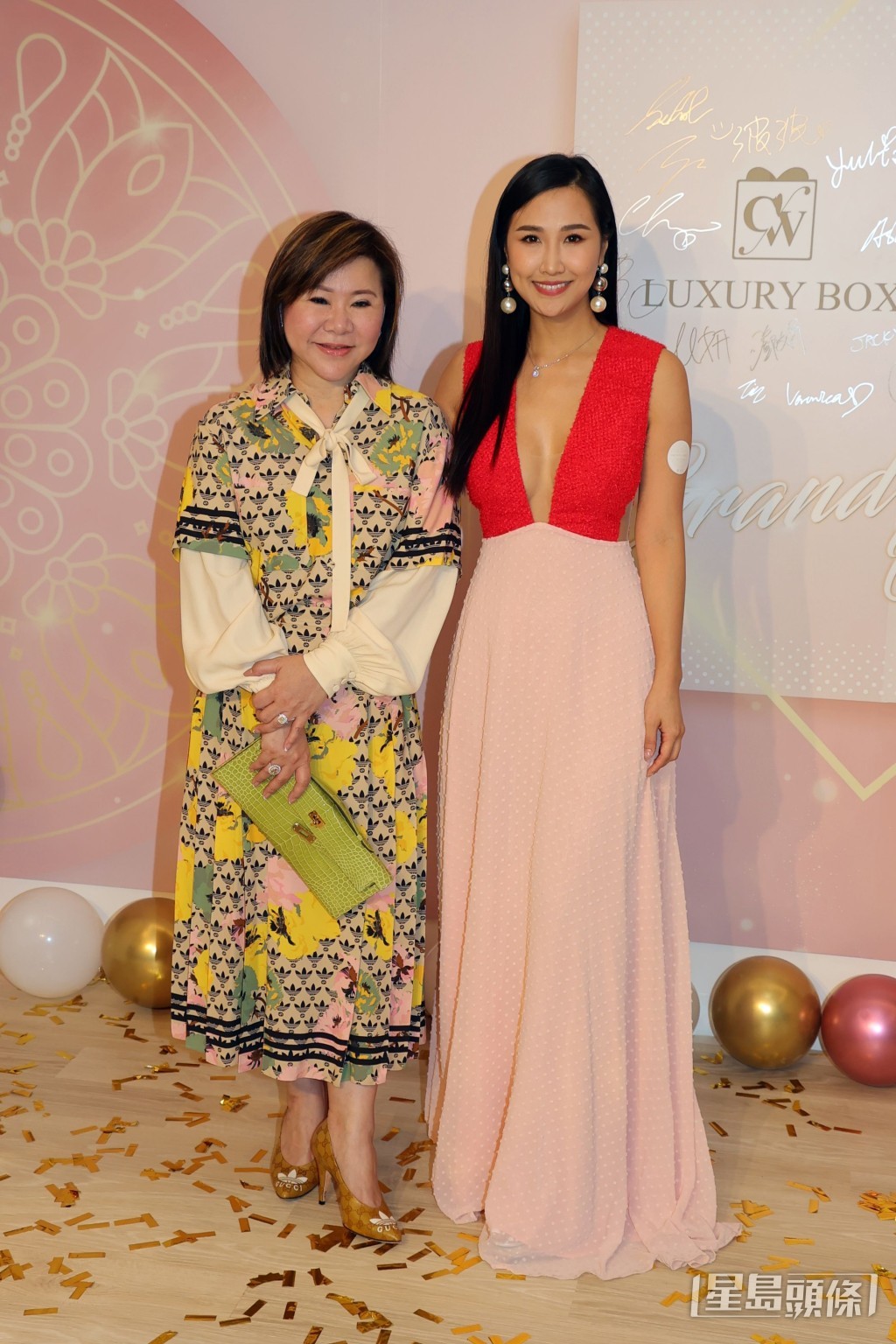 本月初AMM老板赖彩云现身林宝玉美容院开幕活动力撑她。