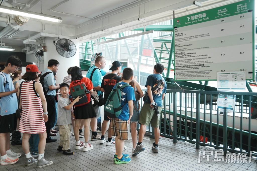 黃仕進說，稍後會向政府提交建議，認為市民應該可以接受加幅。