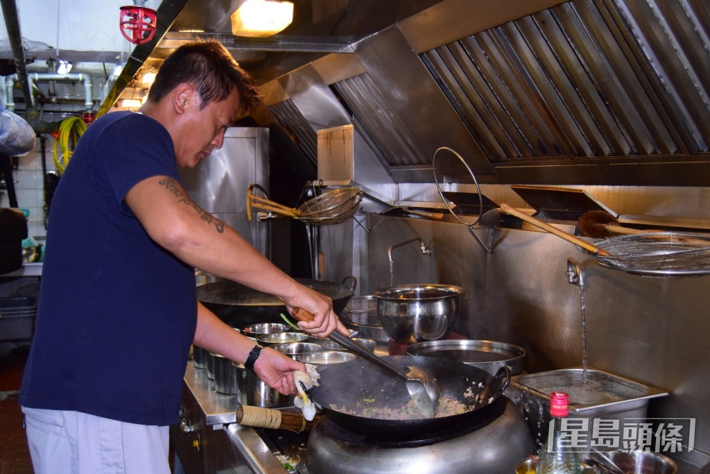 魏駿傑當時投資開設的泰國菜餐廳，至4月已經開業滿七年，惟近日亦在社交網宣布將於下月底結業。
