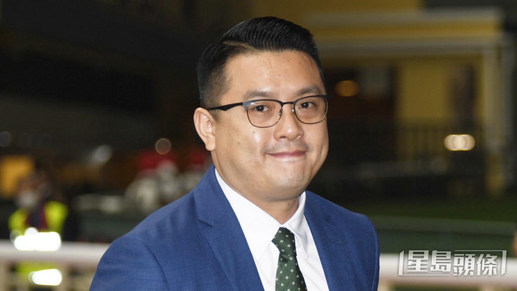 今朝「太子」试跑伍鹏志走去马房大闸口等马，继而再跟住马匹返仓。