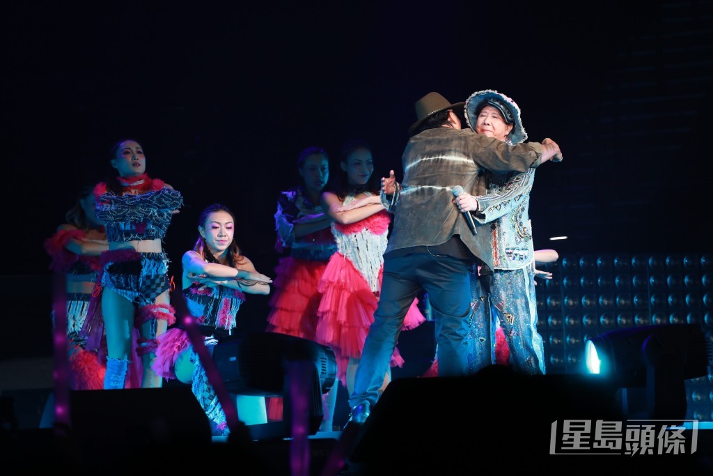 邀請了不少年青人演出。 邀請了不少年青人演出。