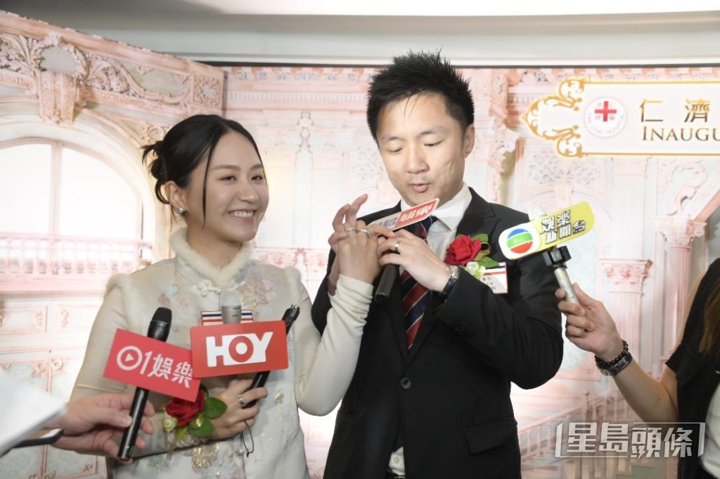 兩公婆拖到實。