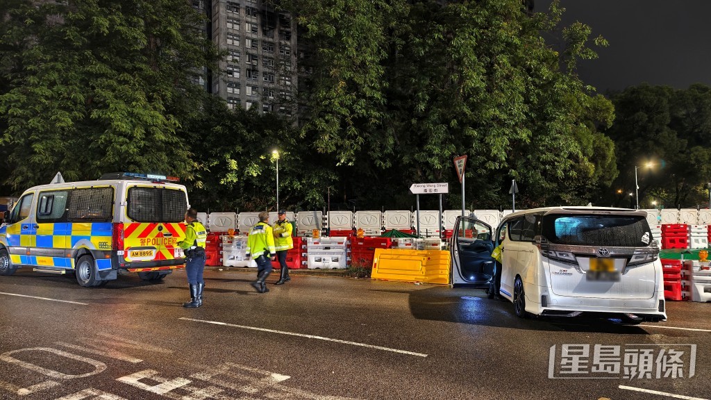 现场为大埔广宏街近大埔公路元洲仔段回旋处。黄文威摄 现场为大埔广宏街近大埔公路元洲仔段回旋处。黄文威摄