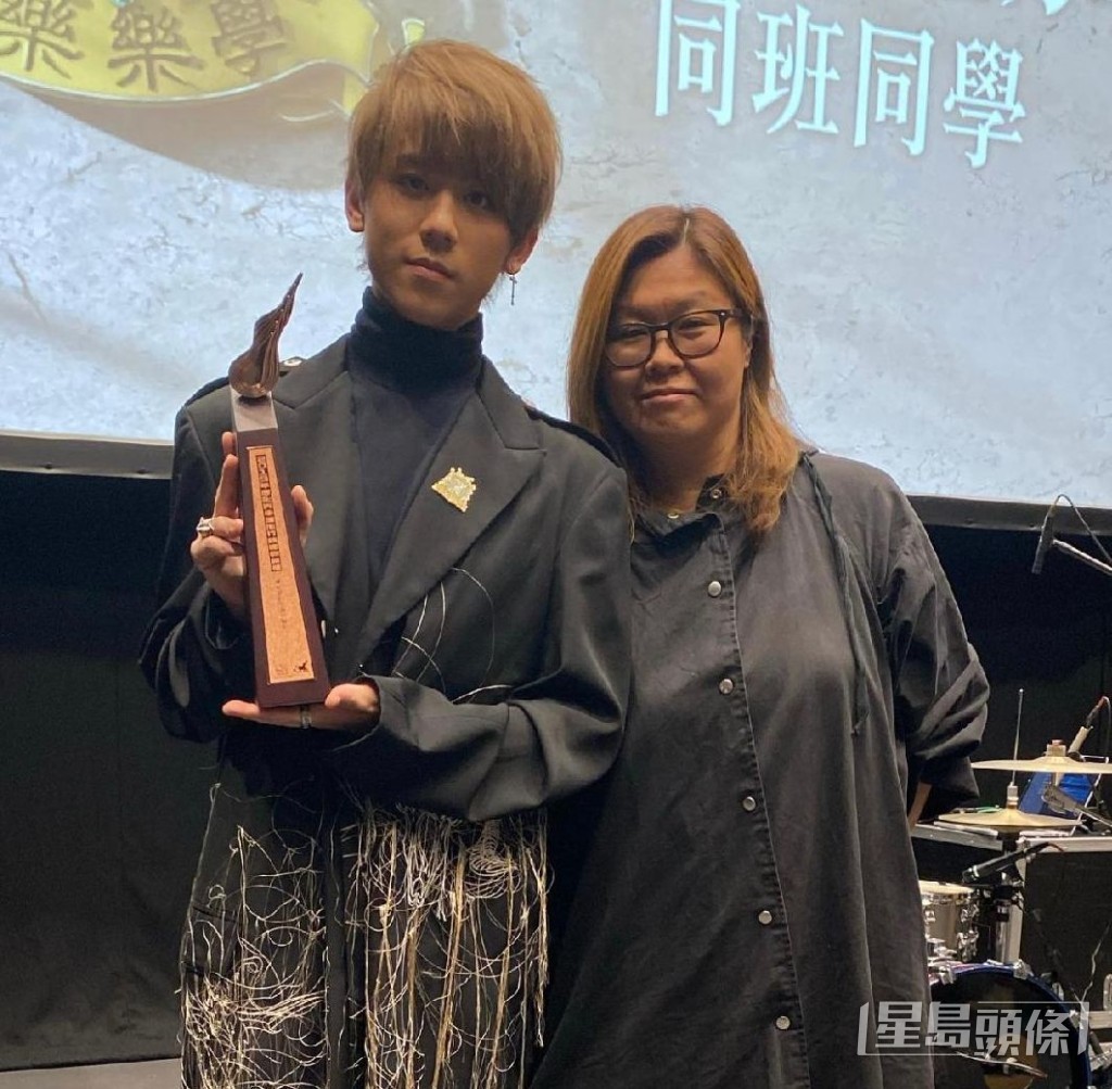 姜涛、花姐感情不错。