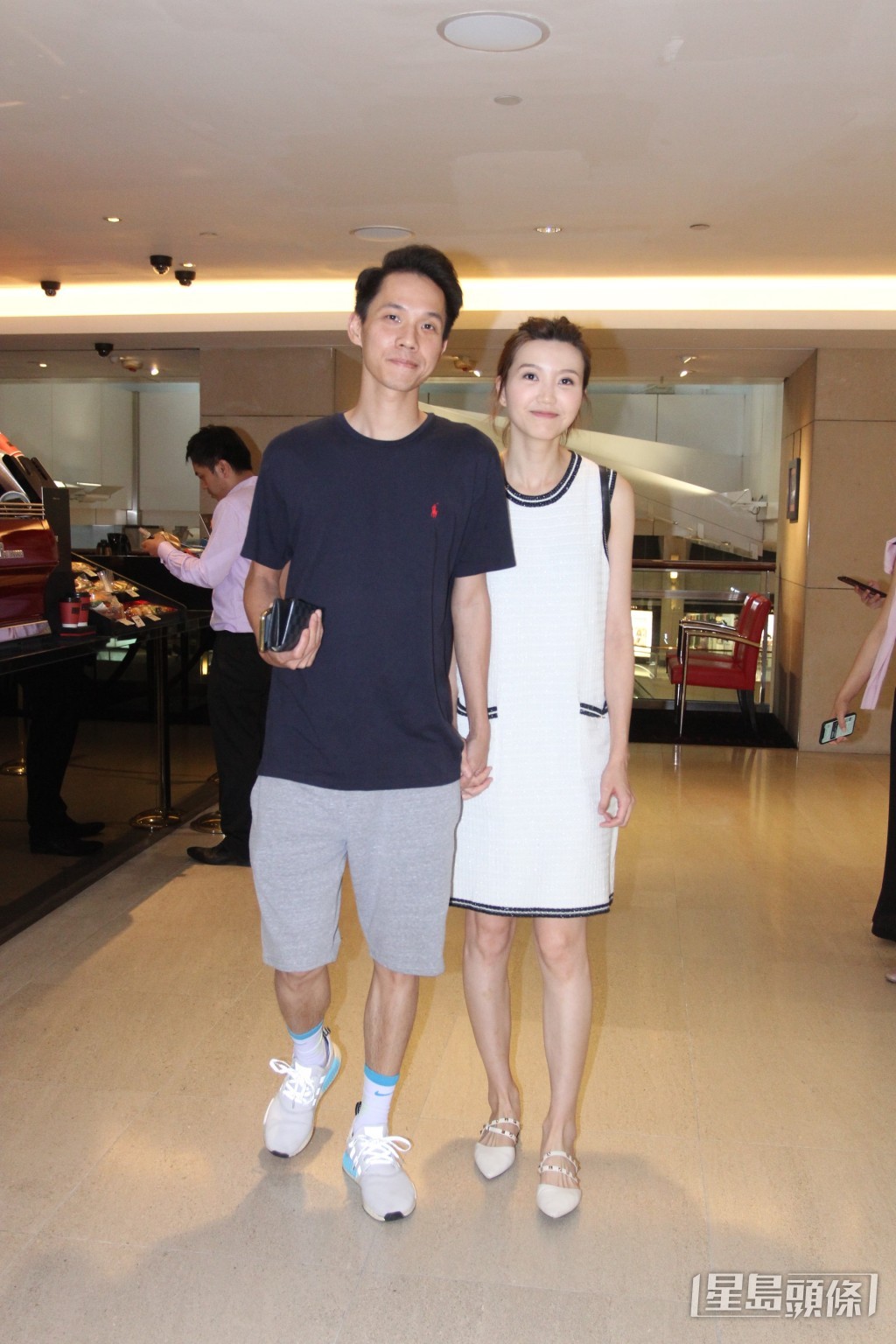 吳若希與澳門闊少老公何兆鴻婚後育有一對子女。