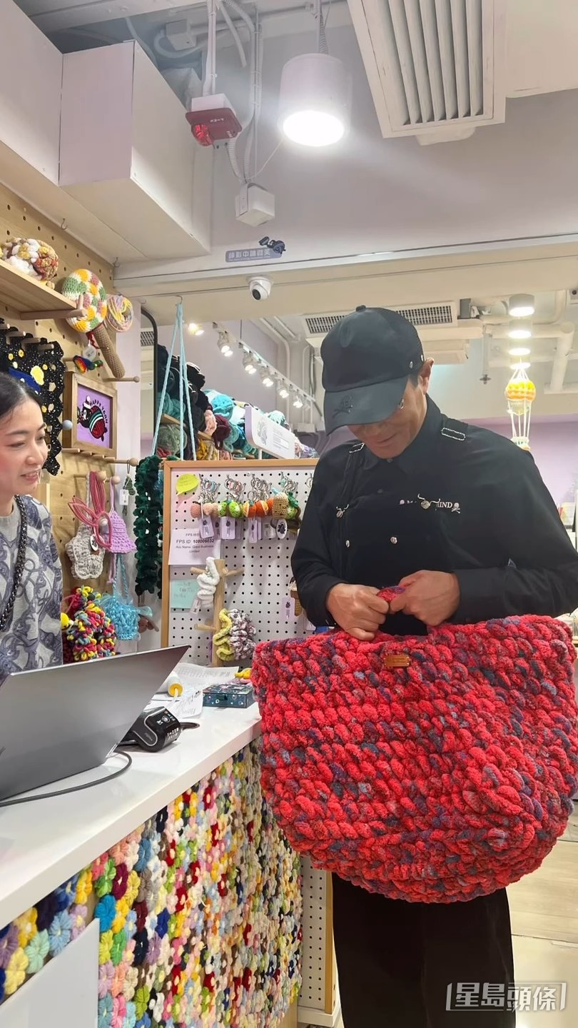 古天樂原來對鈎織也有興趣，低調地完成作品。