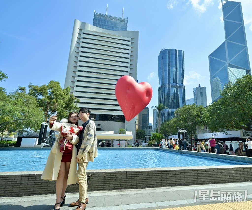 Chubby Hearts情人節在中環亮相。蘇正謙攝 Chubby Hearts情人節在中環亮相。蘇正謙攝