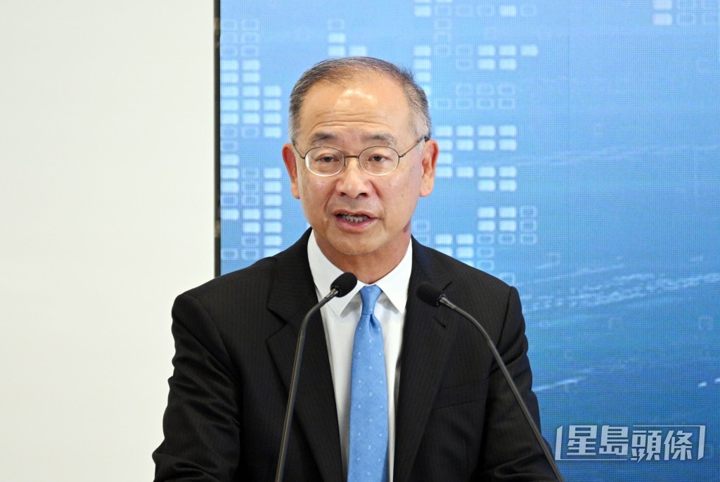 金管局總裁余偉文。 金管局總裁余偉文。