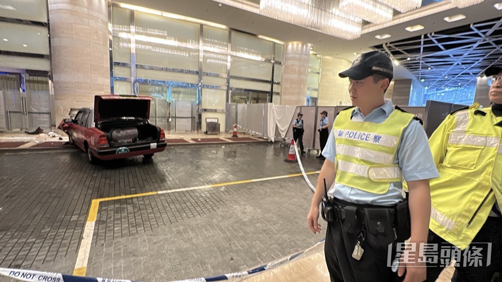 警員到場調查。 警員到場調查。
