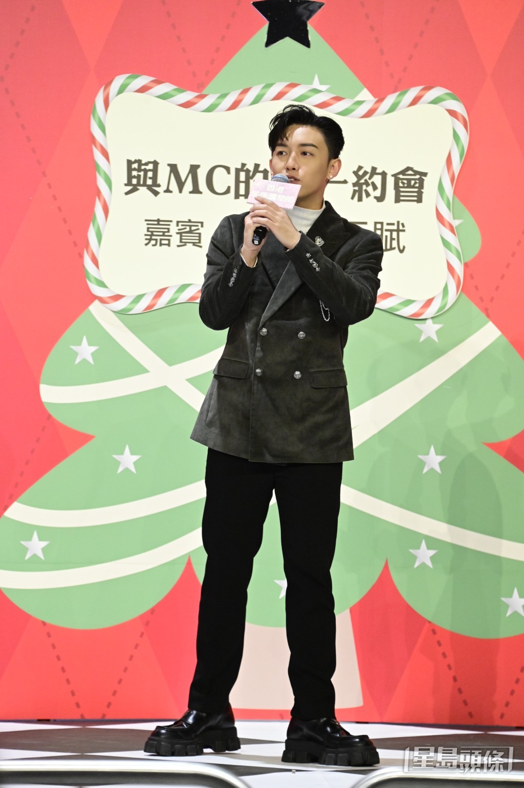 5強中,張天賦首選喜歡Ian(陳卓賢)的《再見寧靜海》,次選是張敬軒的《隱形遊樂場》。 5強中,張天賦首選喜歡Ian(陳卓賢)的《再見寧靜海》,次選是張敬軒的《隱形遊樂場》。