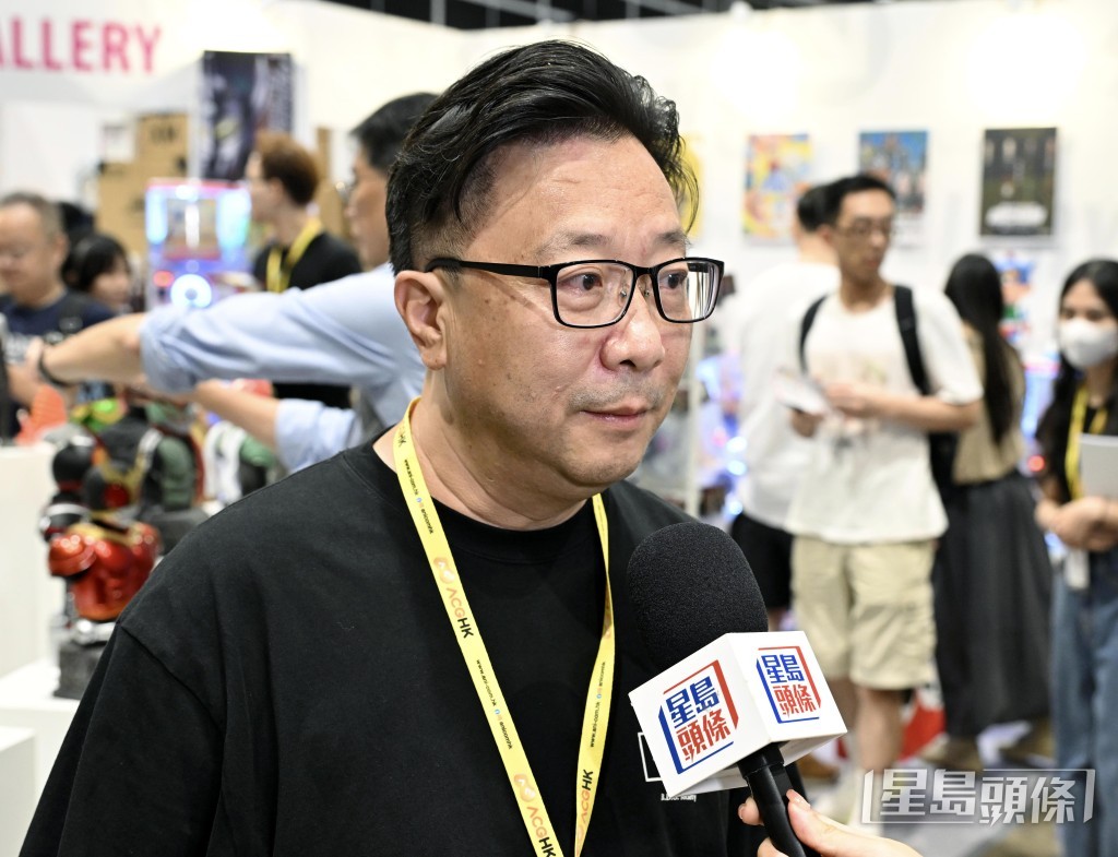 展商Toys Gallery負責人林先生表示,今屆動漫節首日人流較往年明顯上升。 展商Toys Gallery負責人林先生表示,今屆動漫節首日人流較往年明顯上升。
