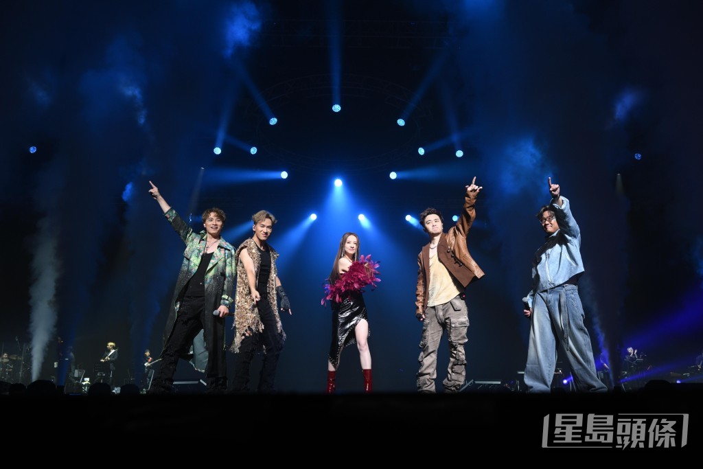 月初跟黃劍文、周吉佩、谷婭溦、羅啟豪聯合演出《四王一后 五聲激鬥演唱會》。