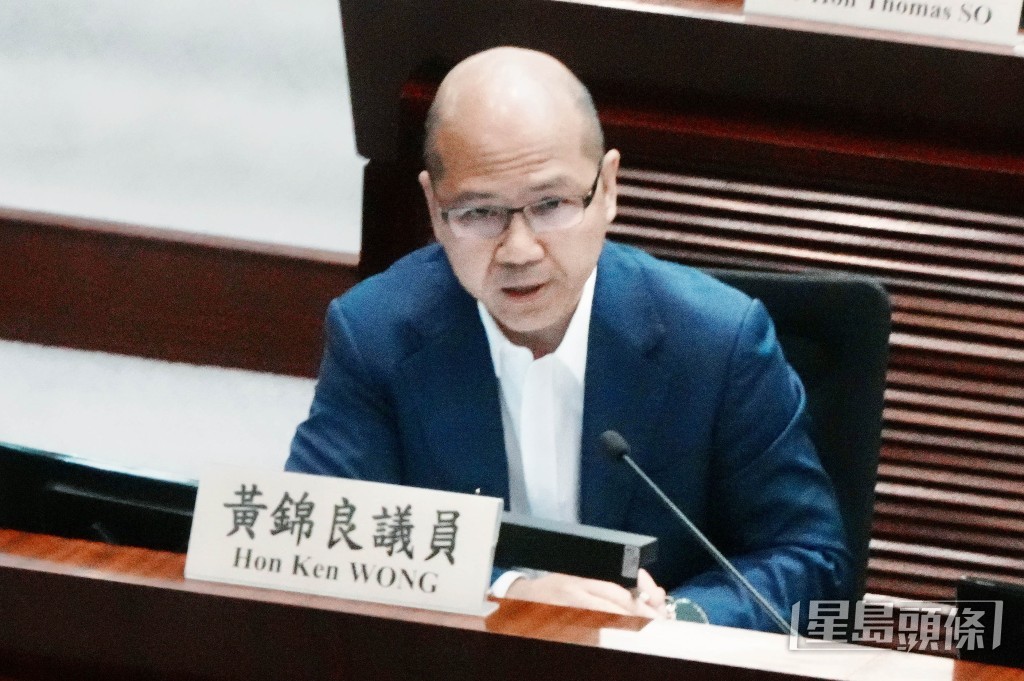 教聯會主席、選委界黃錦良。