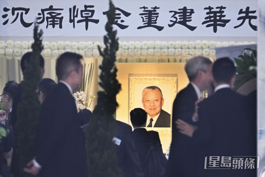 本港首任行政長官、全國政協原副主席董建華本月8日逝世,享年89歲。 本港首任行政長官、全國政協原副主席董建華本月8日逝世,享年89歲。