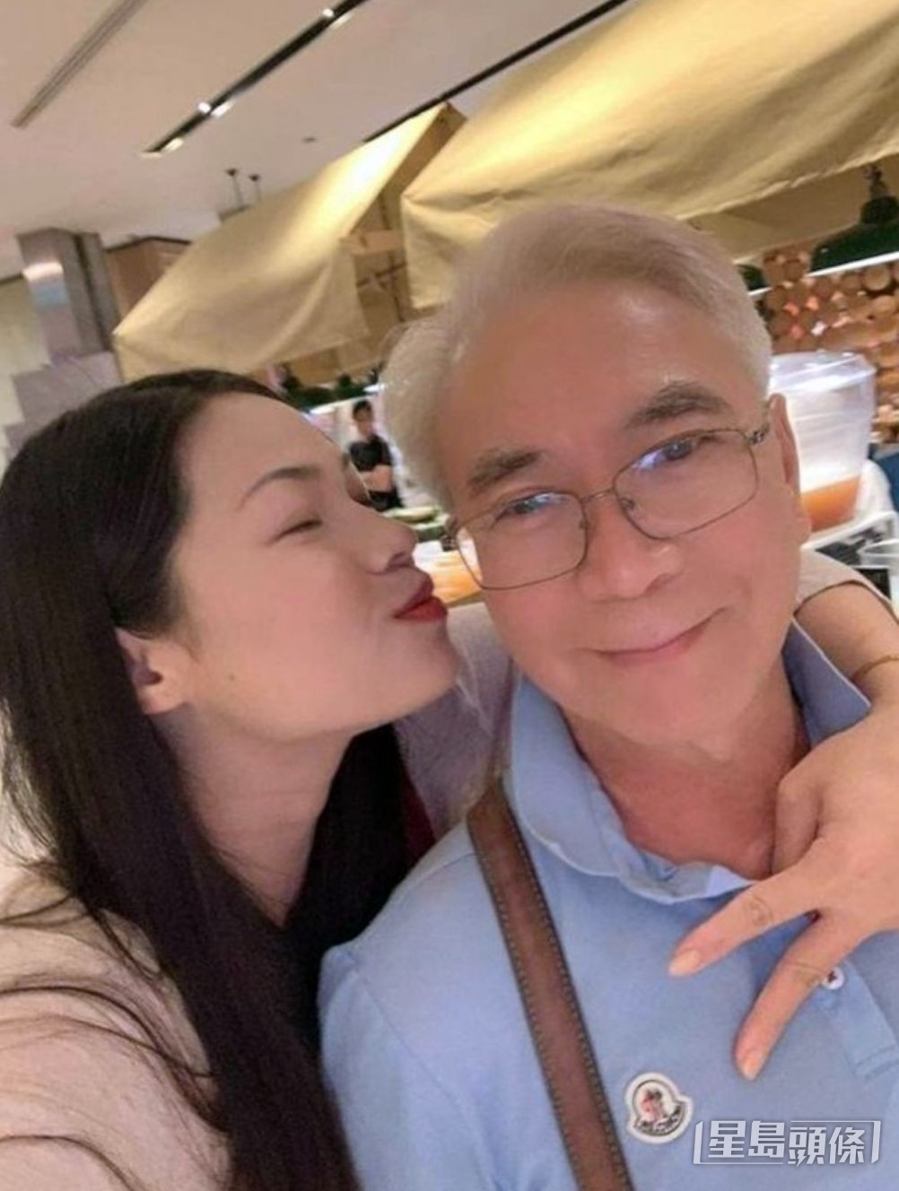 李龍基、Chris可以變返連體嬰。 李龍基、Chris可以變返連體嬰。