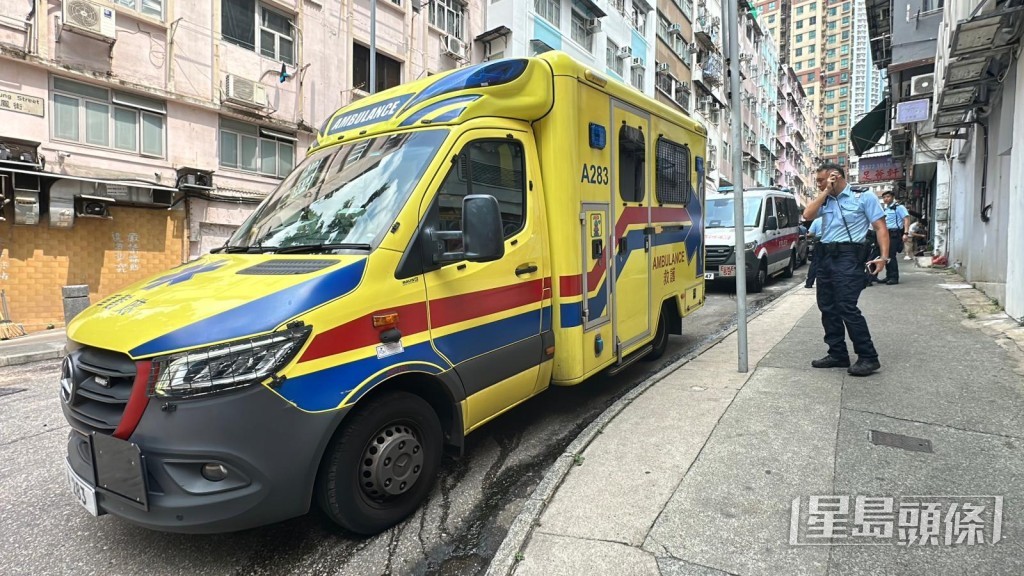 警员到场展开游说。刘汉权摄