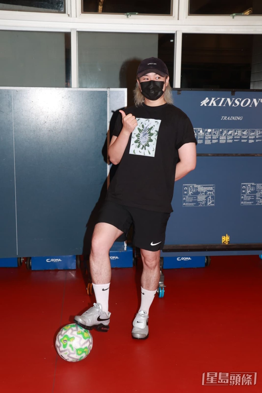 Jer柳應廷出戰足球賽。