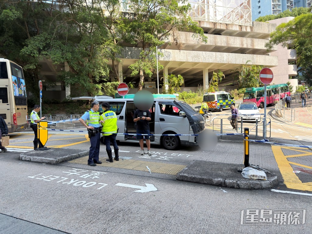 警員到場調查。 警員到場調查。