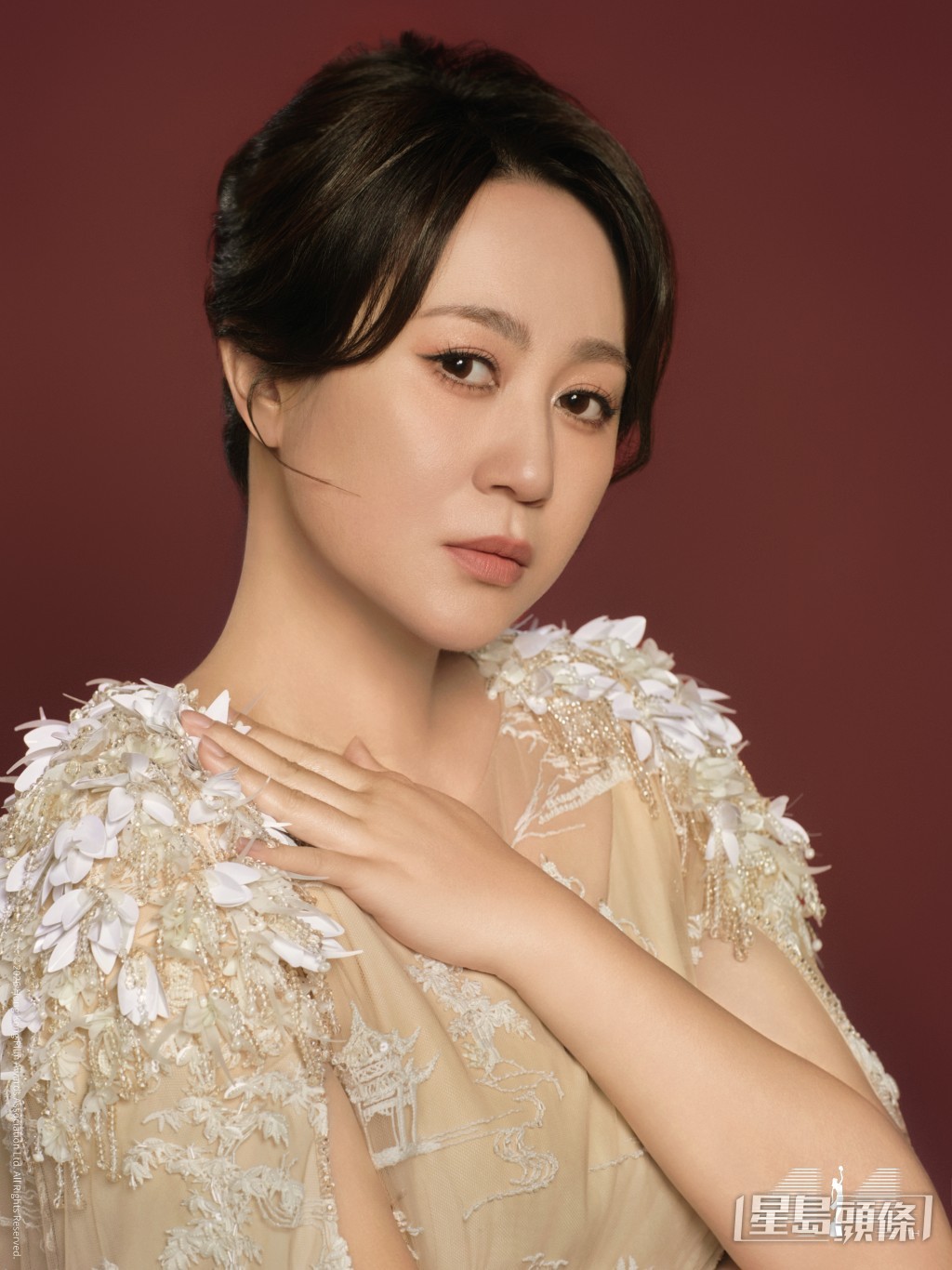 马丽凭真人真事改编的《水饺皇后》首度角逐香港电影金像奖“最佳女主角”。 马丽凭真人真事改编的《水饺皇后》首度角逐香港电影金像奖“最佳女主角”。
