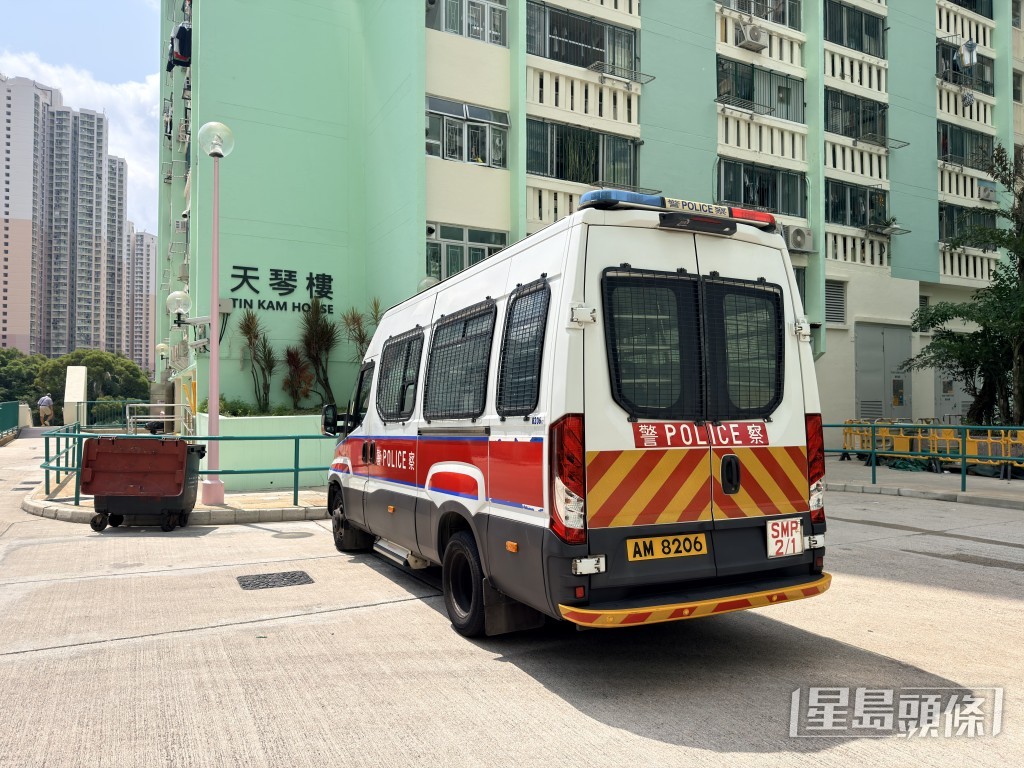 警员到场调查。梁国峰摄