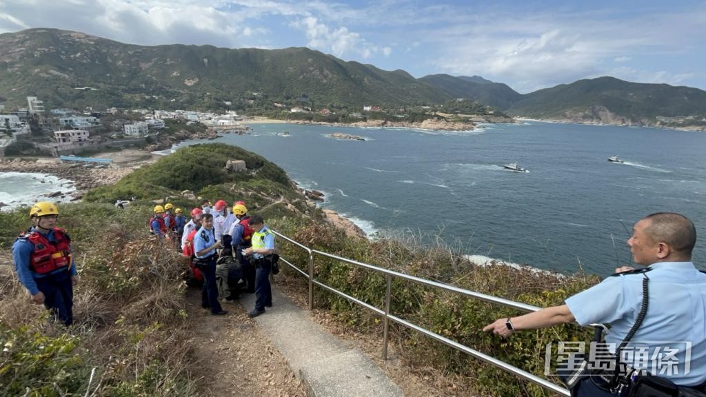 前年，有內地遊客在石澳拍照「打卡」時被大浪捲走，釀成2死1傷。