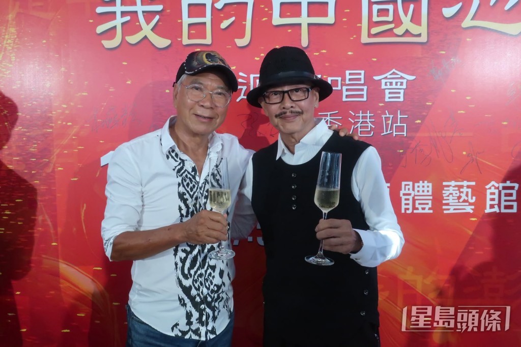 基哥和杜燕歌是多年好友。 基哥和杜燕歌是多年好友。