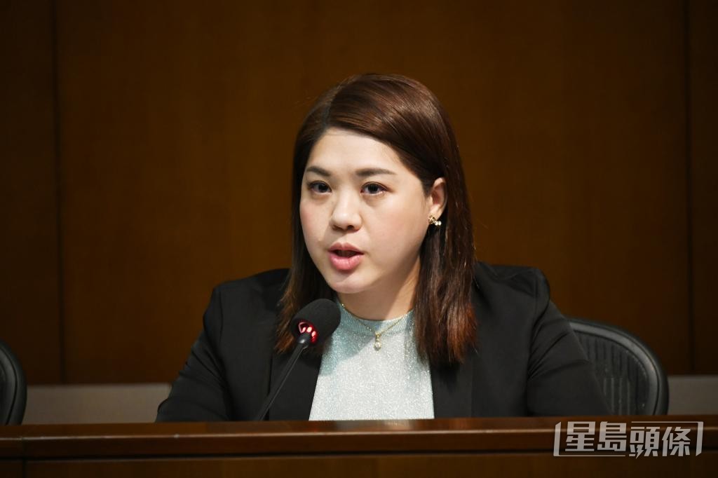 立法會議員兼註冊社工林素蔚認為,社署應考慮以租用商舖等其他方法緩急。 立法會議員兼註冊社工林素蔚認為,社署應考慮以租用商舖等其他方法緩急。