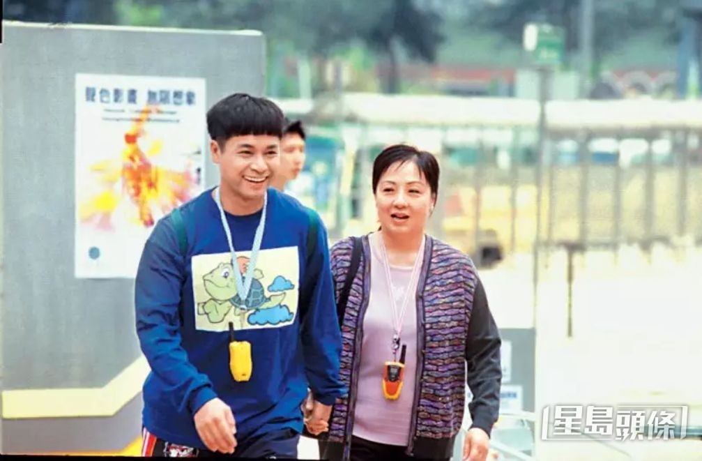 仲有《阿旺新傳》。 仲有《阿旺新傳》。