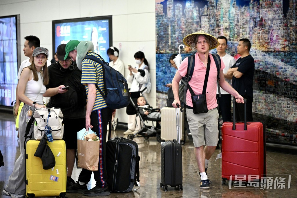 內地五一黃金周期間,非內地旅客上升30%。資料圖片 內地五一黃金周期間,非內地旅客上升30%。資料圖片