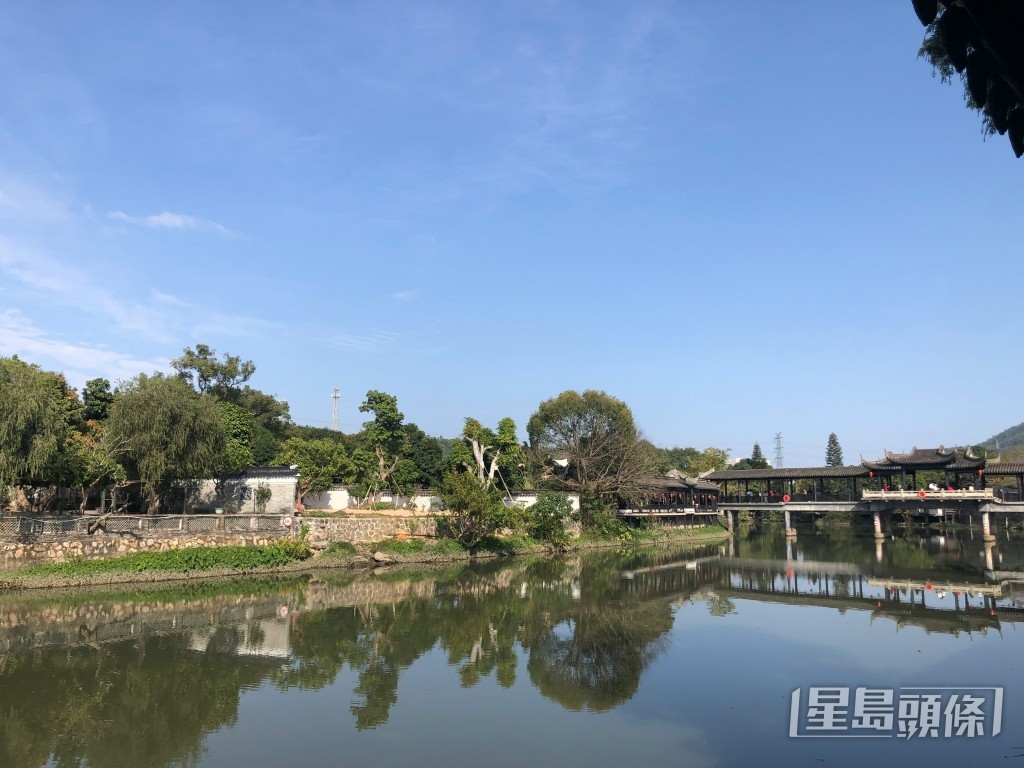 不少網民建議兩名五十多歲低學歷失業夫婦可搬去中山、珠海或惠州生活,安享退休生活。 不少網民建議兩名五十多歲低學歷失業夫婦可搬去中山、珠海或惠州生活,安享退休生活。