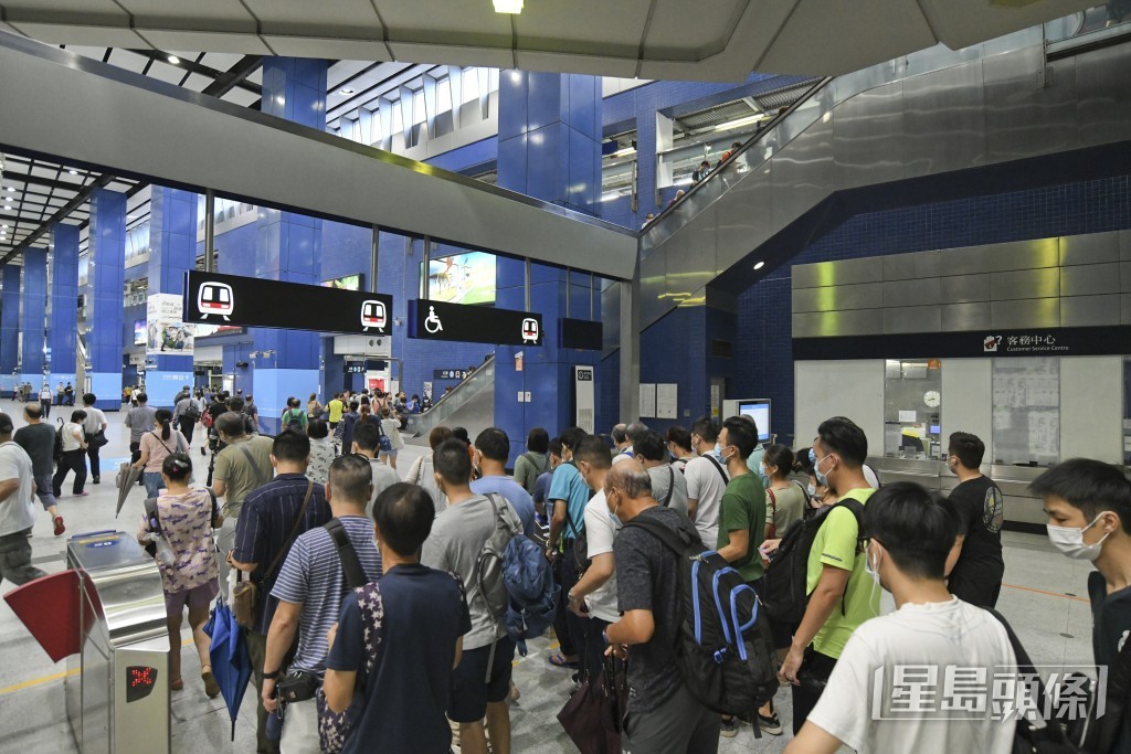 港鐵公司今日(25日)宣布,現任常務總監—香港客運服務及執行總監會成員楊美珍將獲委任為下任行政總裁。資料圖片 港鐵公司今日(25日)宣布,現任常務總監—香港客運服務及執行總監會成員楊美珍將獲委任為下任行政總裁。資料圖片