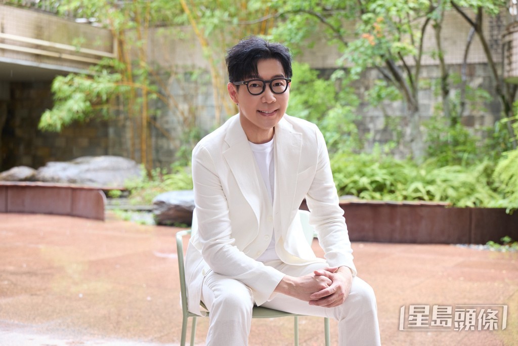 品冠投入全新音樂作品創作。 品冠投入全新音樂作品創作。