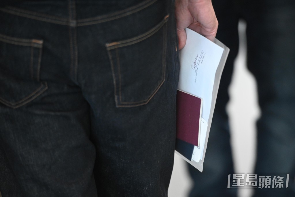 何君堯呼籲英國政府立即糾正,確保持BNO護照港人的權利不受侵犯。資料圖片 何君堯呼籲英國政府立即糾正,確保持BNO護照港人的權利不受侵犯。資料圖片
