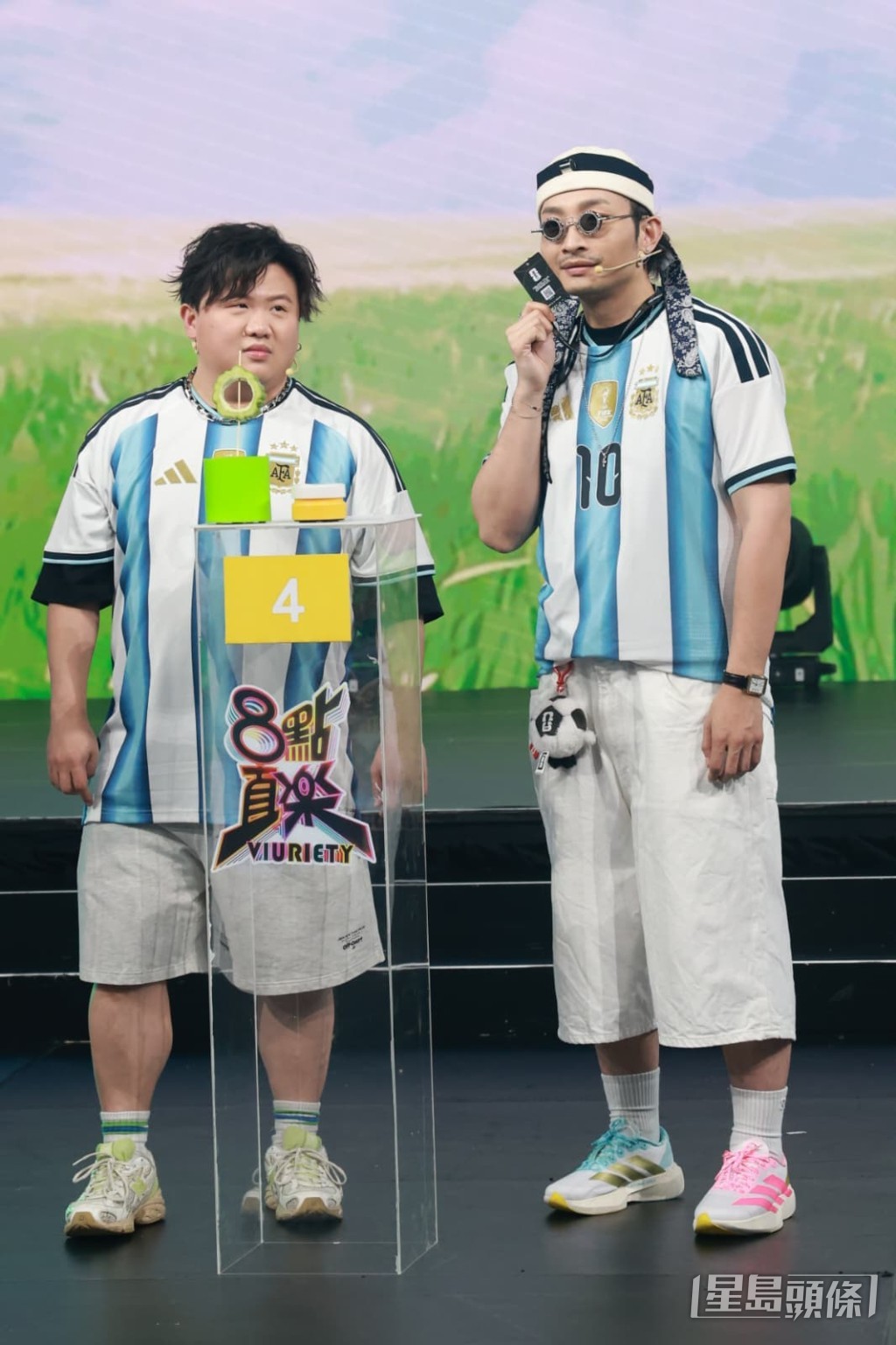 兩人不敵對手。