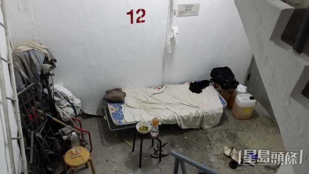 有情侶為是否入住工廈劏房引發爭執。(資料圖片) 有情侶為是否入住工廈劏房引發爭執。(資料圖片)