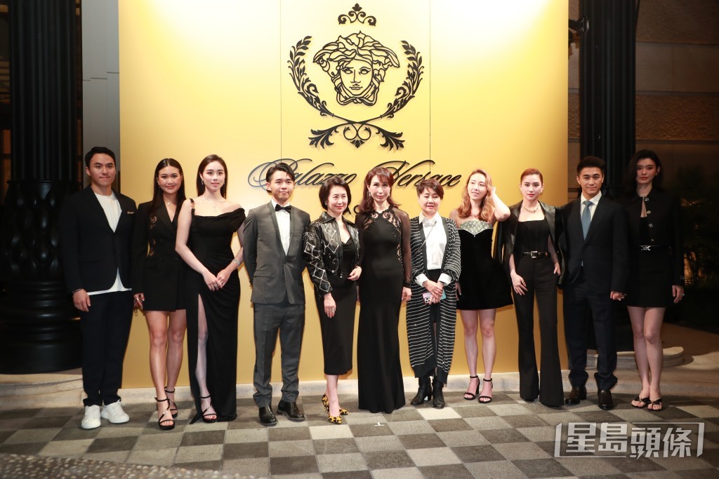 赌王何鸿燊家族成员日前出席亚洲首家范思哲酒店 - Palazzo Versace澳门开幕盛典。