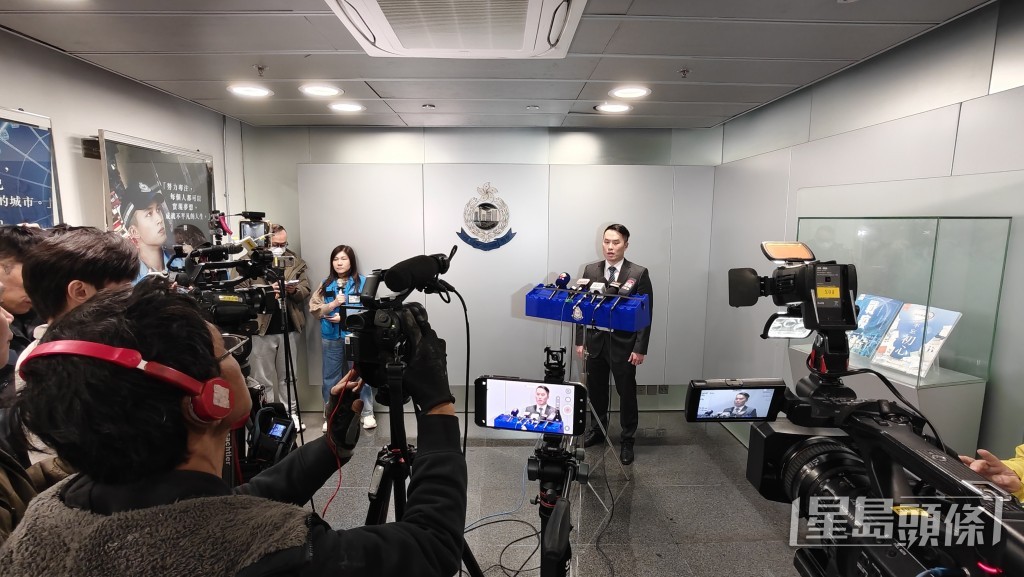 港島總區反三合會行動組高級督察吳嘉倫交代案情。