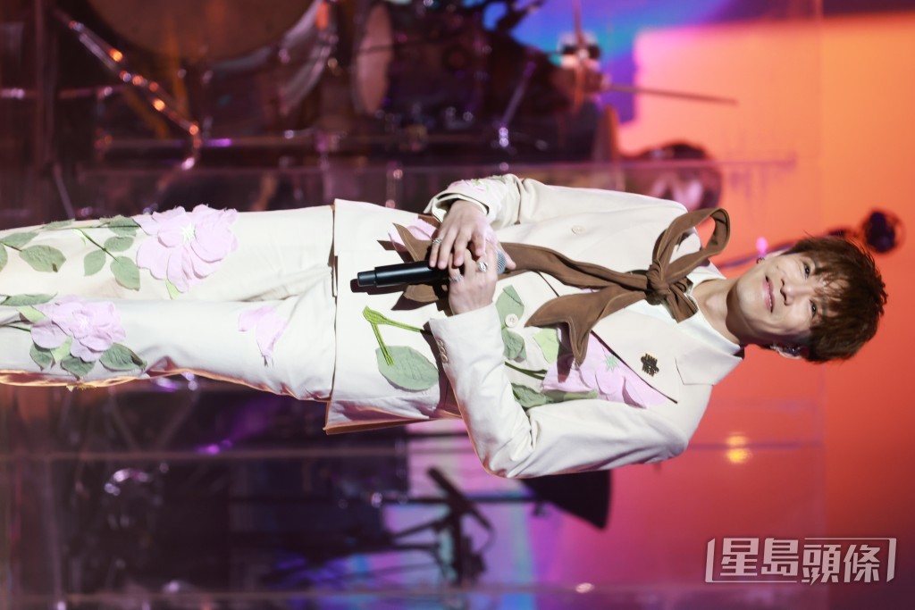 洪嘉豪獲「CASH最佳創作歌手獎」銅獎