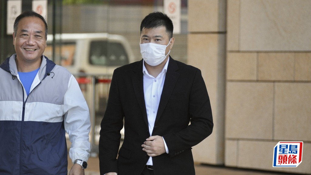 被告黃子偉(戴口罩者)選擇不作供,法庭明年1月5日將作裁決。