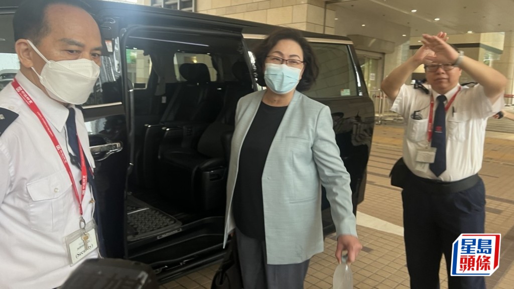 梁唐青儀親到法庭處理齊惜福被追討工程尾數一案。房伊媚攝