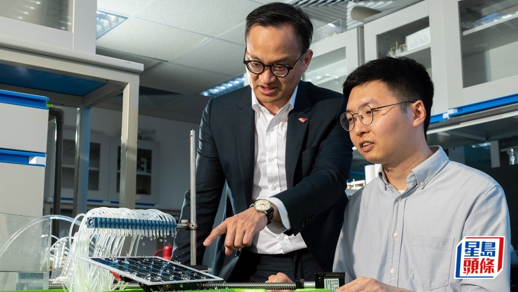 市大學機械工程學系的研究團隊研發的「液滴拖把」只需極少量的水，顯著提升清潔效率並節約用水。城大提供