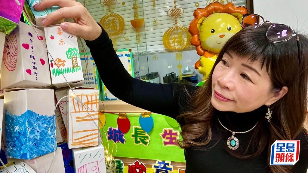 別人眼中的塗鴉，黃曉紅深信畫中有話，可從圖案用色，窺探心靈密碼。