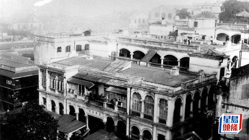 香港中醫藥發展史源遠流長，首間華人醫院「東華醫院」在1872年開幕，門診以贈醫施藥原則營運。