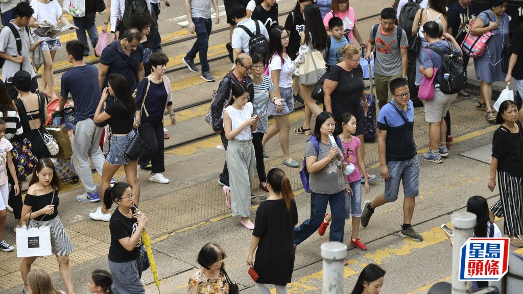 2046香港總人口料達819萬長者佔近4成 議員促政府作高層次規劃