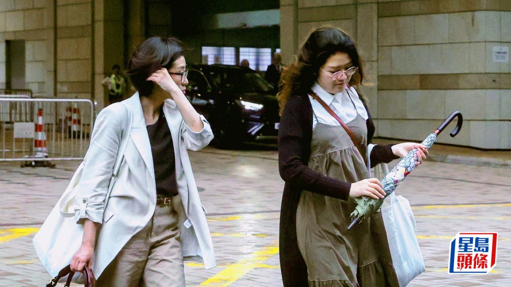 死者家屬得知死因庭押後明天續訊後離開法庭。何家豪攝