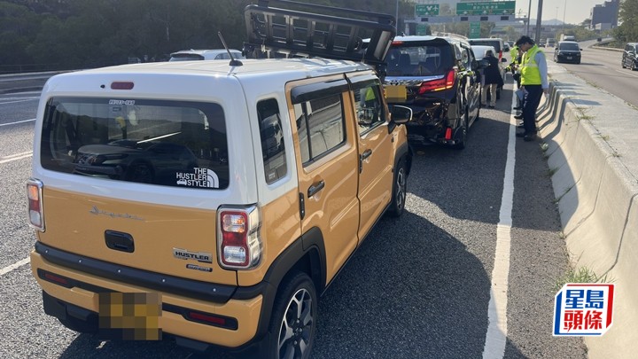 汀九橋4車相撞2人傷。梁國峰攝